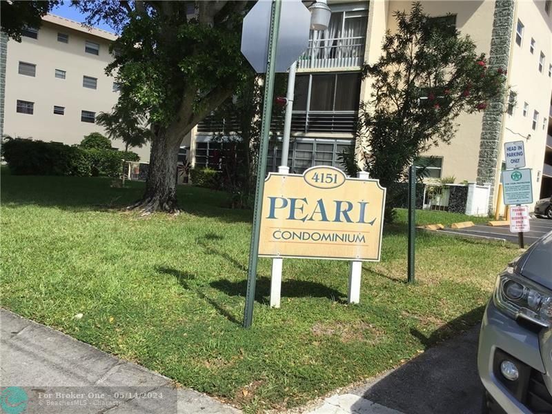 Recently Rented: $1,695 (2 beds, 2 baths, 1320 Square Feet)