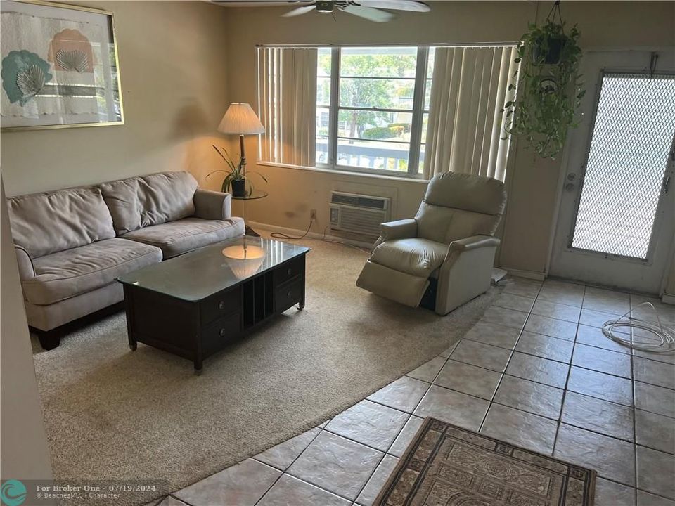 Recently Sold: $82,000 (1 beds, 1 baths, 601 Square Feet)