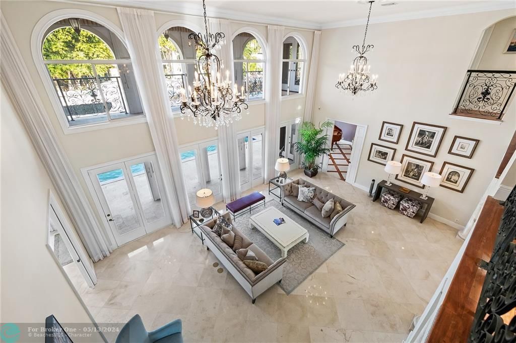 Recently Sold: $4,950,000 (4 beds, 5 baths, 5197 Square Feet)