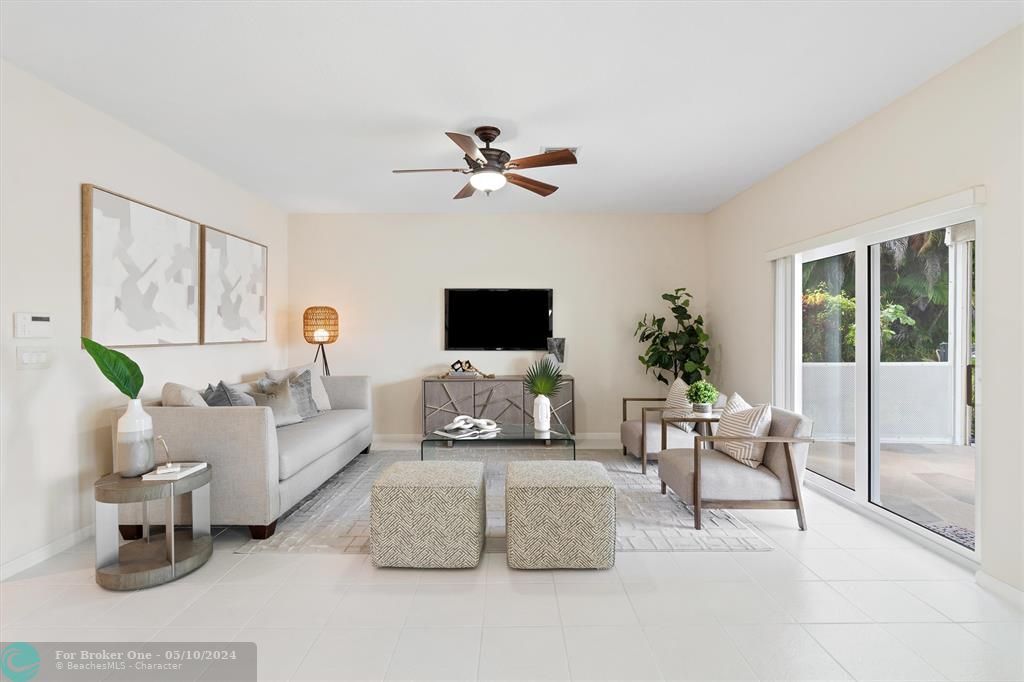 Recently Sold: $955,000 (4 beds, 2 baths, 3118 Square Feet)