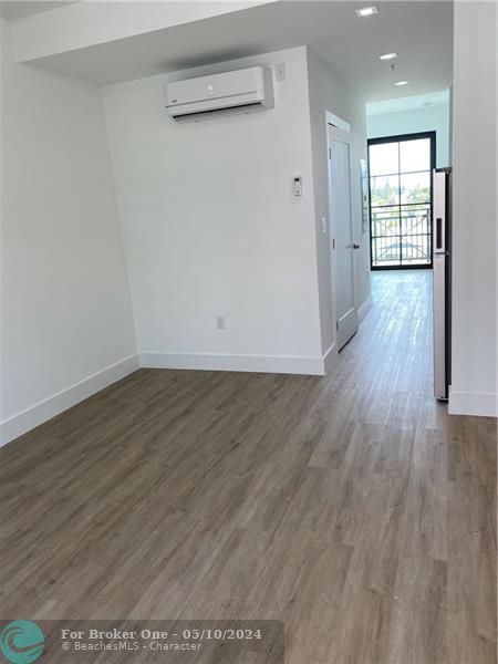 Recently Rented: $1,850 (1 beds, 1 baths, 408 Square Feet)