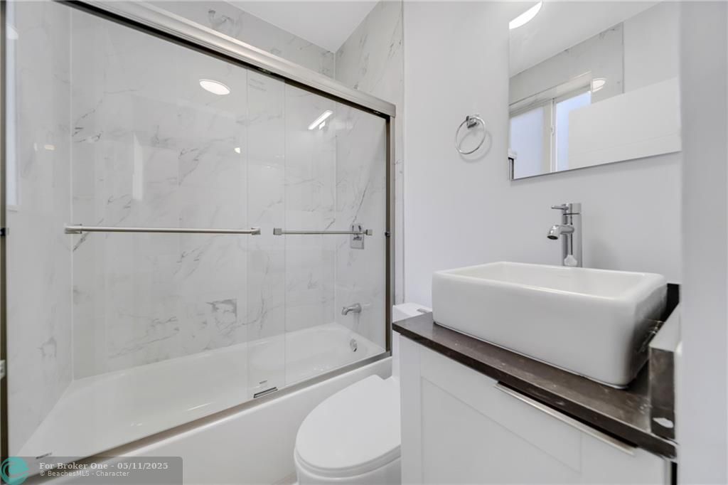 For Rent: $3,650,000 (0 beds, 0 baths, 8686 Square Feet)