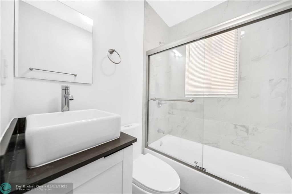 For Rent: $3,650,000 (0 beds, 0 baths, 8686 Square Feet)