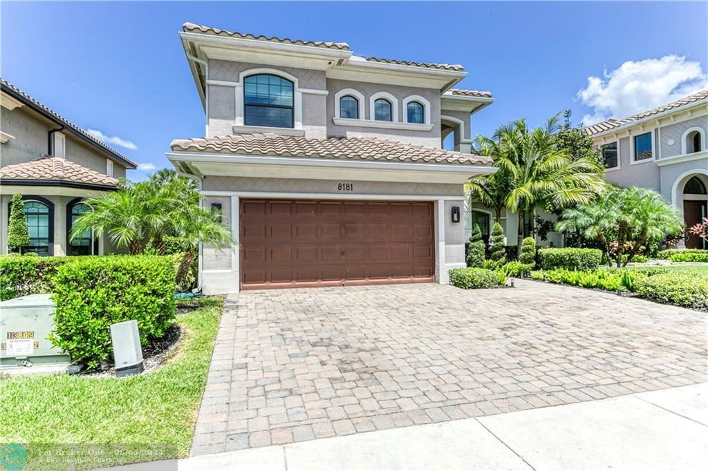 Active With Contract: $9,800 (5 beds, 4 baths, 3469 Square Feet)