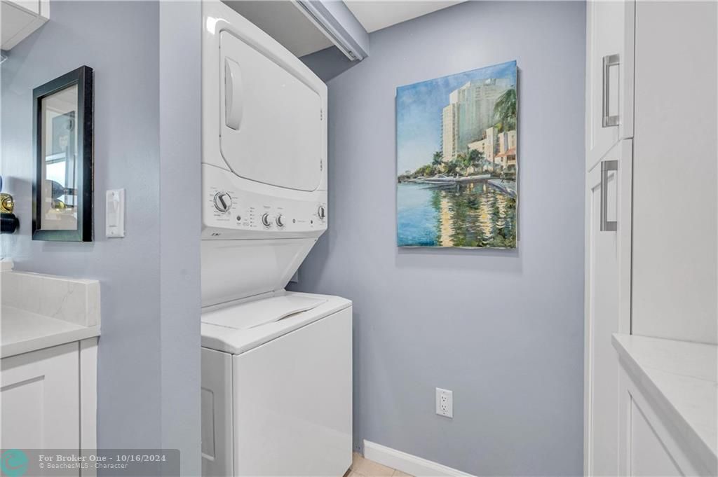 Recently Sold: $550,000 (2 beds, 2 baths, 1000 Square Feet)