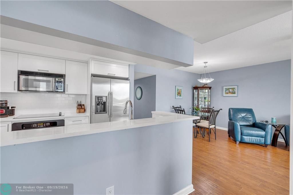 Recently Sold: $550,000 (2 beds, 2 baths, 1000 Square Feet)