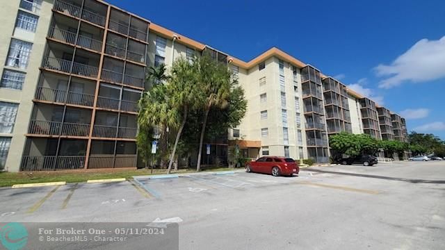 Recently Sold: $142,500 (1 beds, 1 baths, 720 Square Feet)