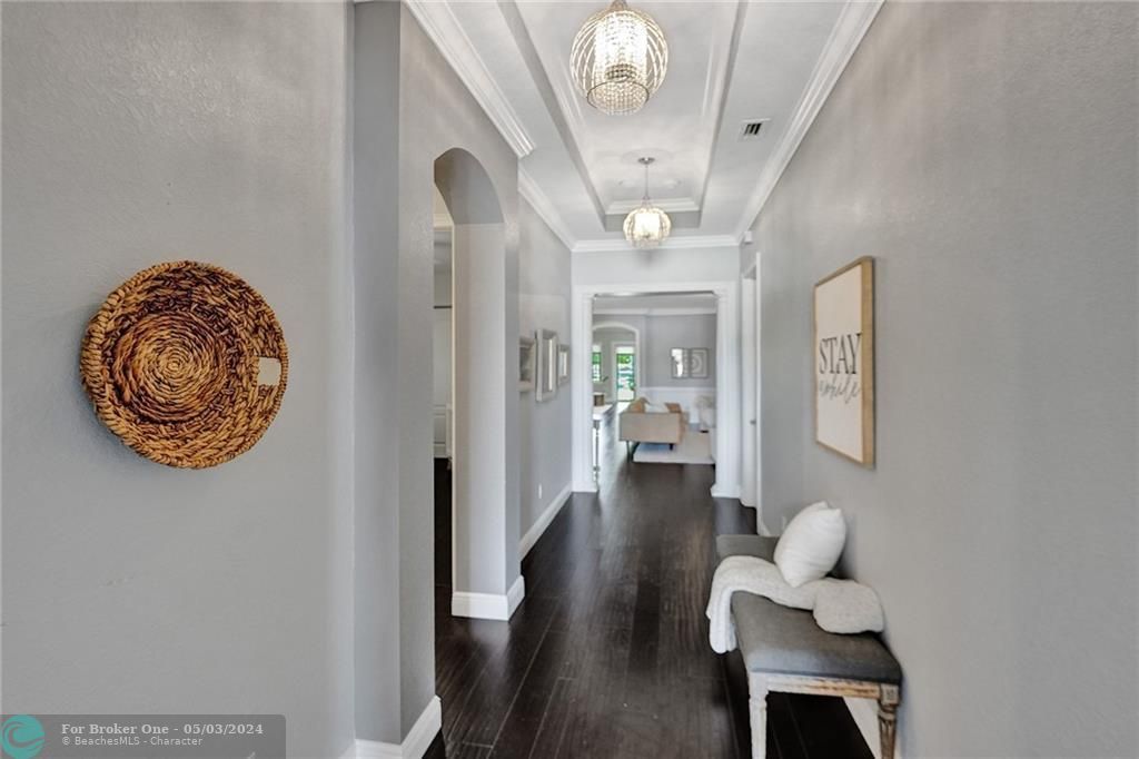 Recently Sold: $874,000 (4 beds, 3 baths, 2476 Square Feet)