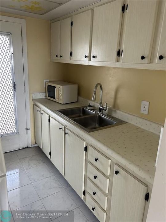 Recently Rented: $1,500 (1 beds, 1 baths, 640 Square Feet)