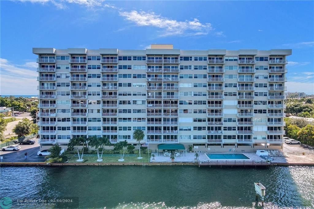 Recently Sold: $365,000 (1 beds, 1 baths, 777 Square Feet)