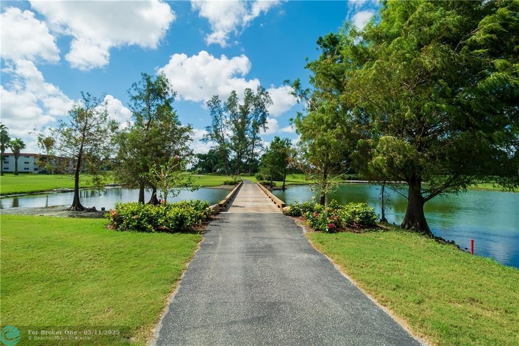 For Rent: $2,000 (2 beds, 2 baths, 1170 Square Feet)