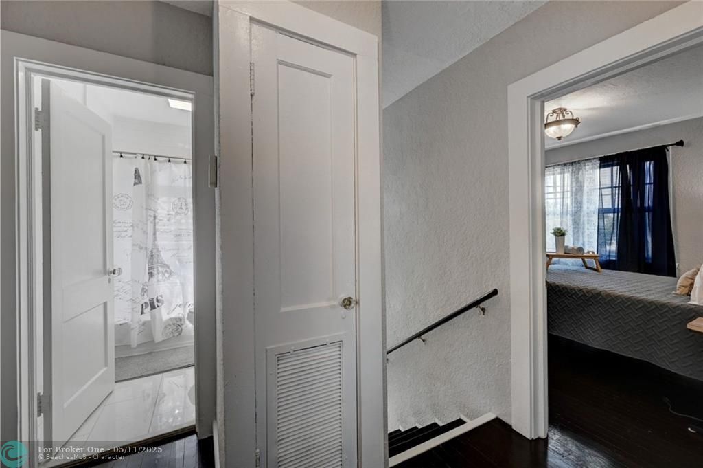 For Rent: $899,999 (0 beds, 0 baths, 2111 Square Feet)