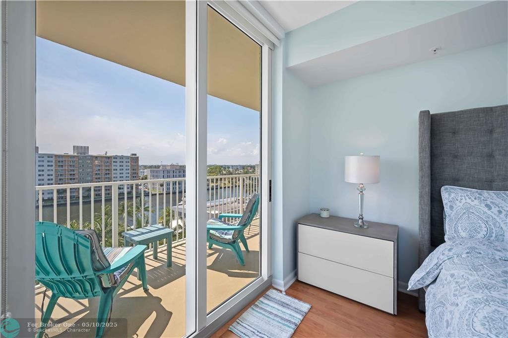 For Rent: $3,500 (1 beds, 2 baths, 1190 Square Feet)