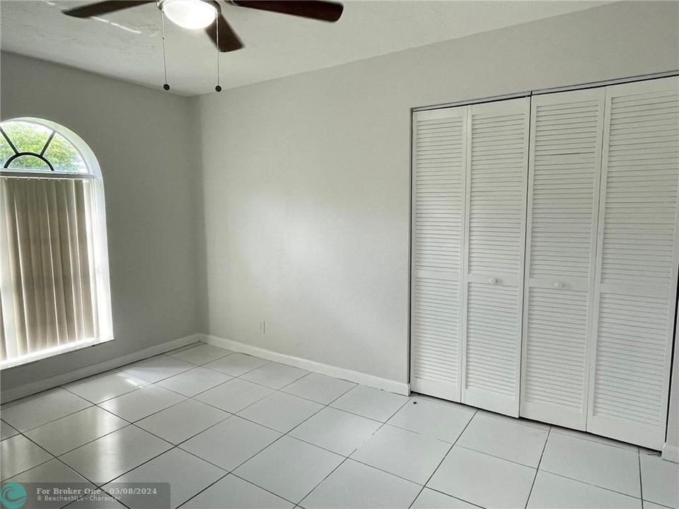For Rent: $4,000 (3 beds, 2 baths, 2462 Square Feet)