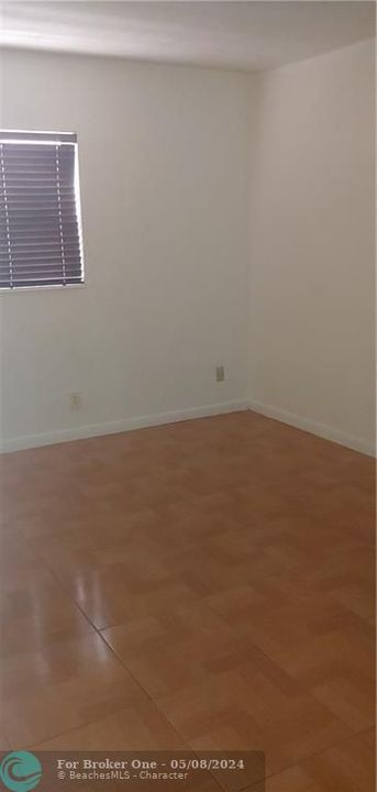 For Rent: $1,675 (2 beds, 1 baths, 800 Square Feet)