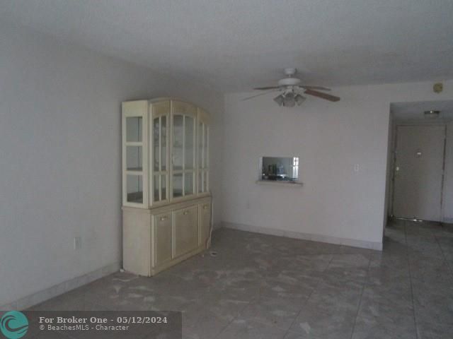 Recently Sold: $145,000 (1 beds, 1 baths, 742 Square Feet)