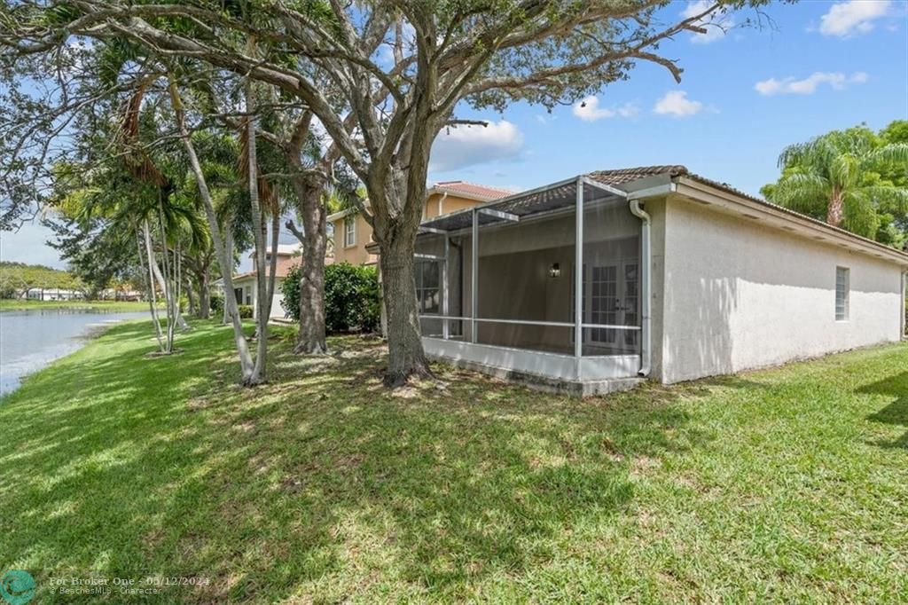 Recently Sold: $499,000 (3 beds, 2 baths, 1441 Square Feet)