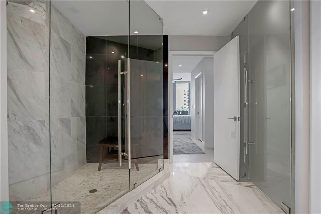 最近租的: $13,500 (2 贝兹, 2 浴室, 1751 平方英尺)
