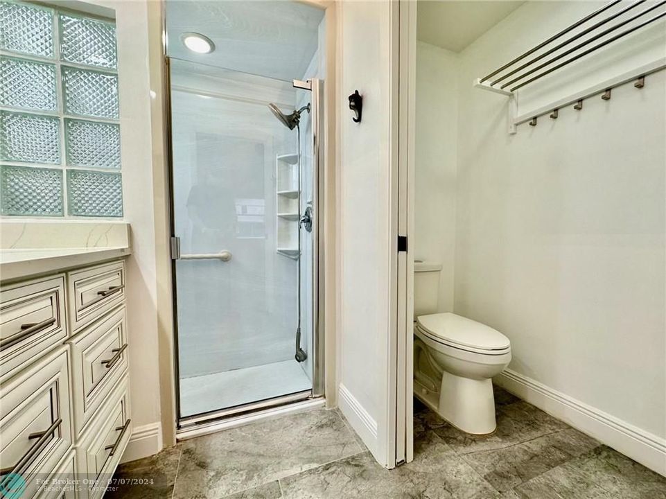 最近租的: $4,100 (3 贝兹, 2 浴室, 1432 平方英尺)