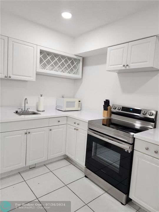 Recently Rented: $1,875 (1 beds, 1 baths, 9663 Square Feet)
