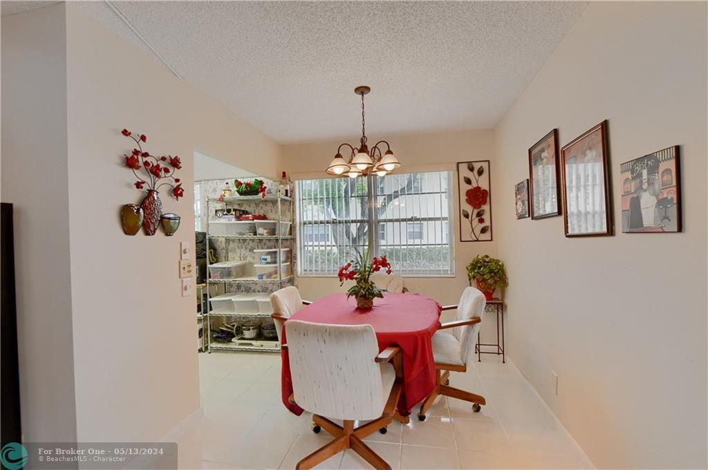 Recently Sold: $134,900 (2 beds, 1 baths, 820 Square Feet)