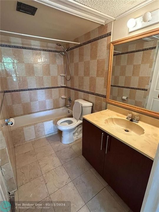 最近租的: $1,900 (2 贝兹, 2 浴室, 1000 平方英尺)