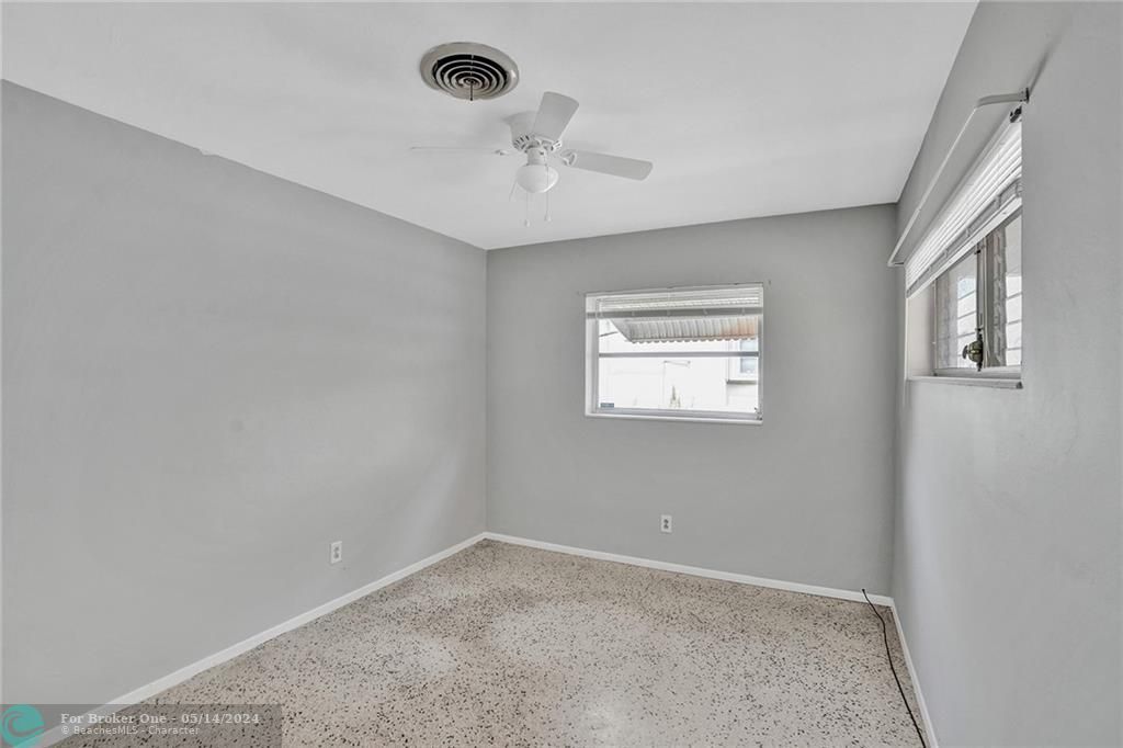 Recently Sold: $425,000 (2 beds, 1 baths, 1103 Square Feet)
