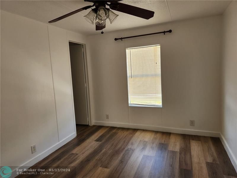 Recently Rented: $2,450 (3 beds, 2 baths, 1296 Square Feet)
