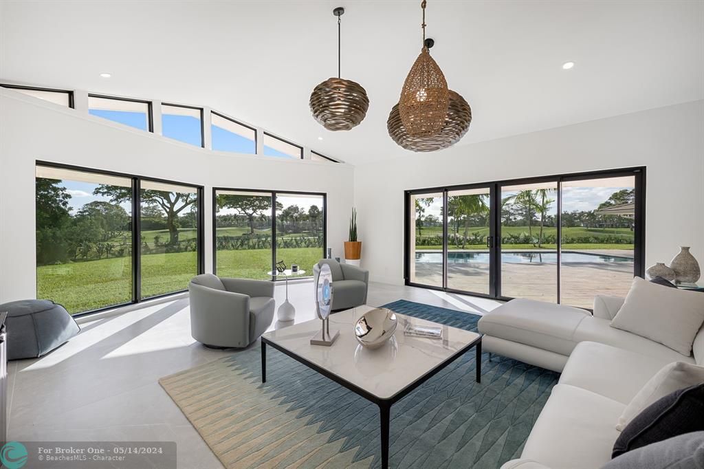 Active With Contract: $3,995,000 (4 beds, 4 baths, 4346 Square Feet)