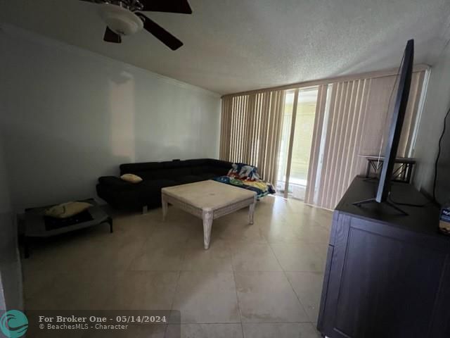 Recently Sold: $149,000 (1 beds, 1 baths, 850 Square Feet)