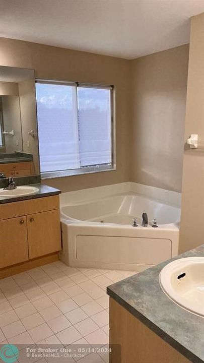 Недавно арендовано: $4,550 (5 спален, 3 ванн, 2696 Квадратных фут)