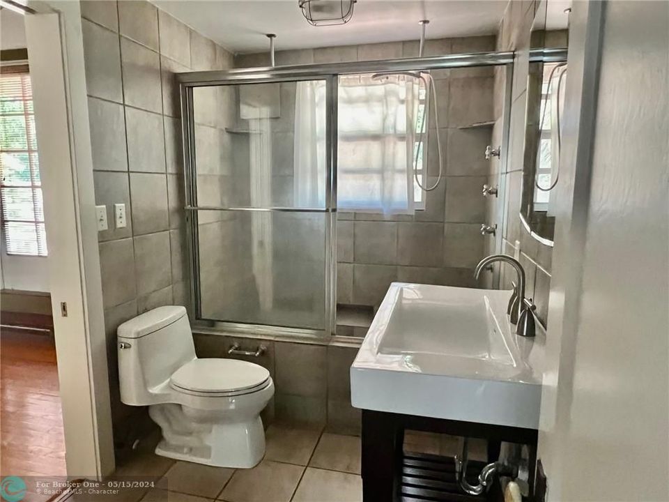 最近租的: $3,800 (2 贝兹, 2 浴室, 1424 平方英尺)