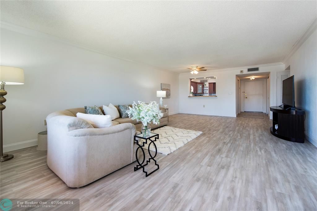 Recently Sold: $510,000 (2 beds, 2 baths, 1202 Square Feet)