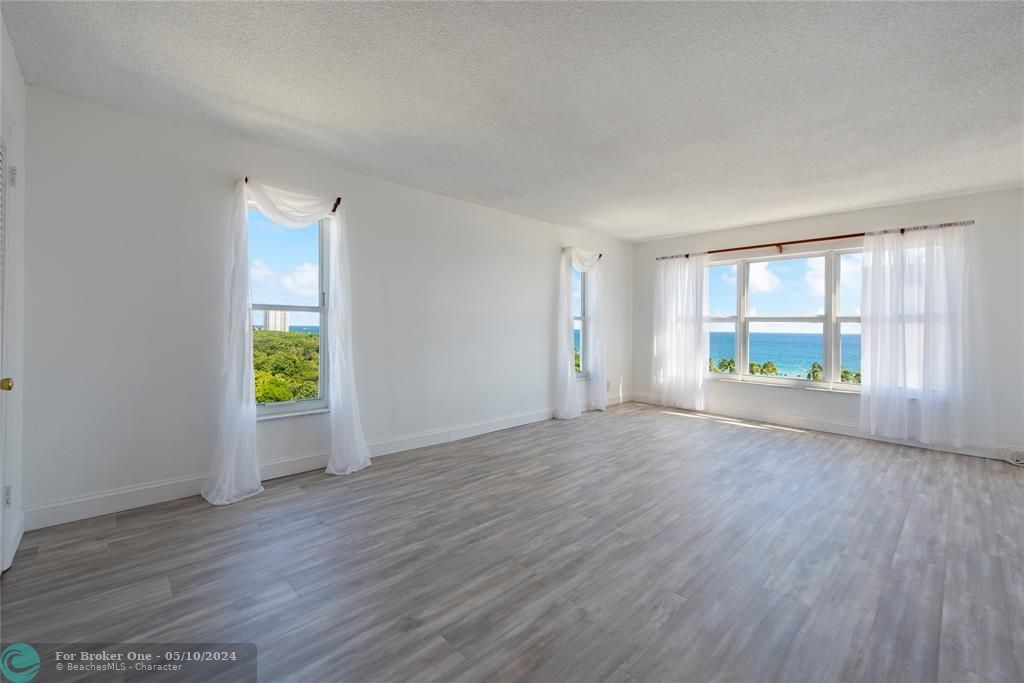 Recently Sold: $510,000 (2 beds, 2 baths, 1202 Square Feet)