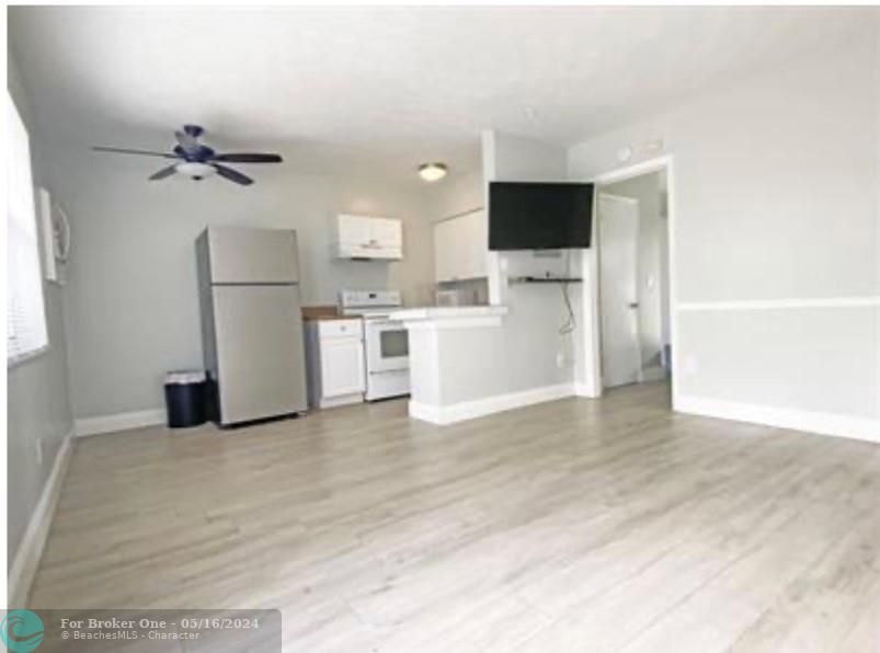 Recently Rented: $1,550 (1 beds, 1 baths, 550 Square Feet)