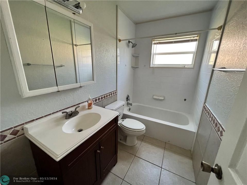 最近租的: $2,700 (3 贝兹, 2 浴室, 1400 平方英尺)