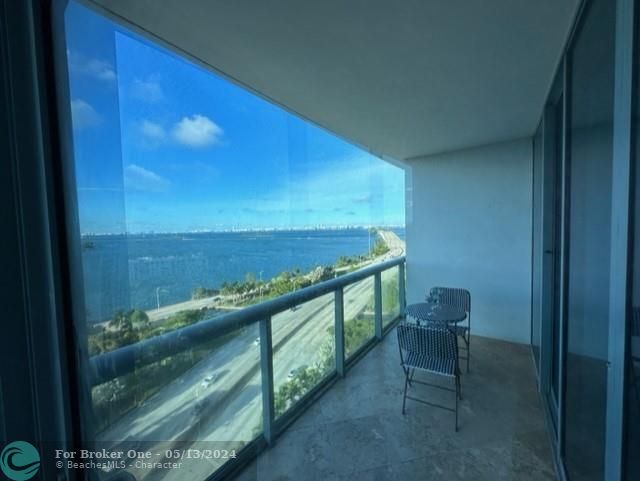 Recently Sold: $499,900 (1 beds, 1 baths, 761 Square Feet)