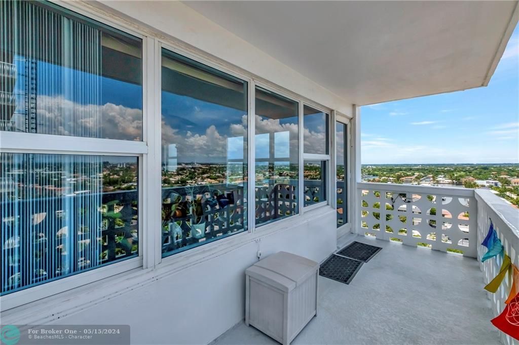 Recently Sold: $525,000 (2 beds, 2 baths, 1190 Square Feet)