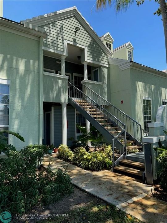 Recently Sold: $219,000 (1 beds, 1 baths, 630 Square Feet)