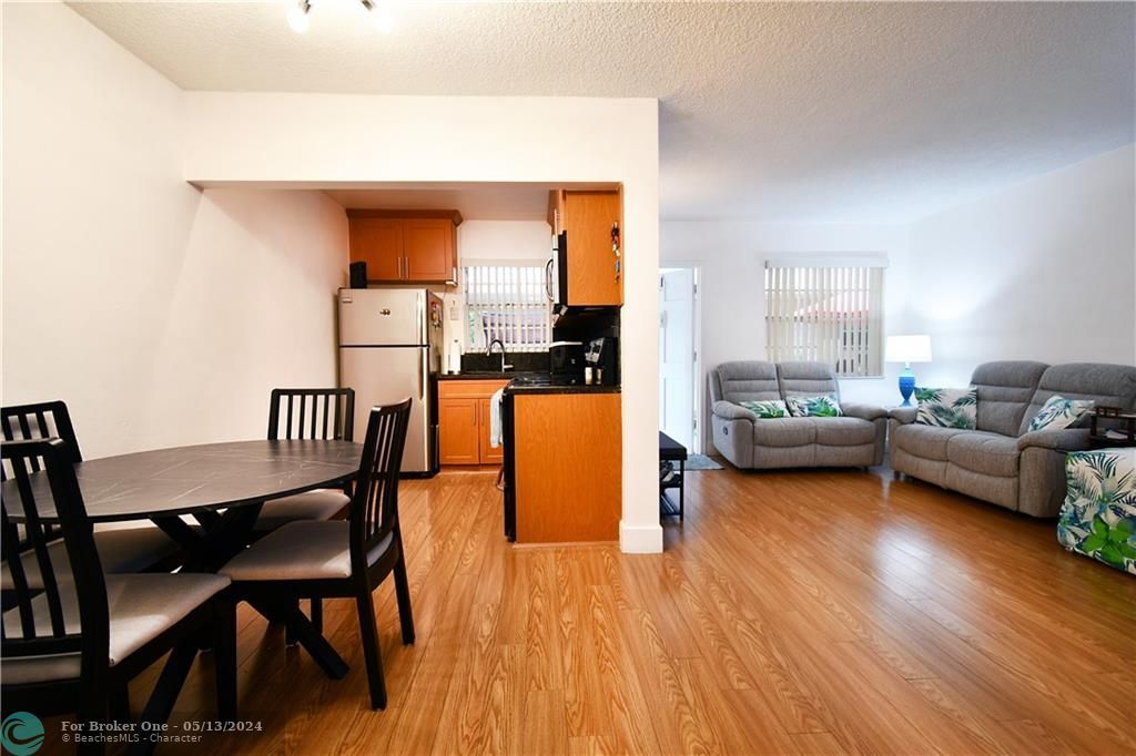 Recently Sold: $149,000 (1 beds, 1 baths, 594 Square Feet)