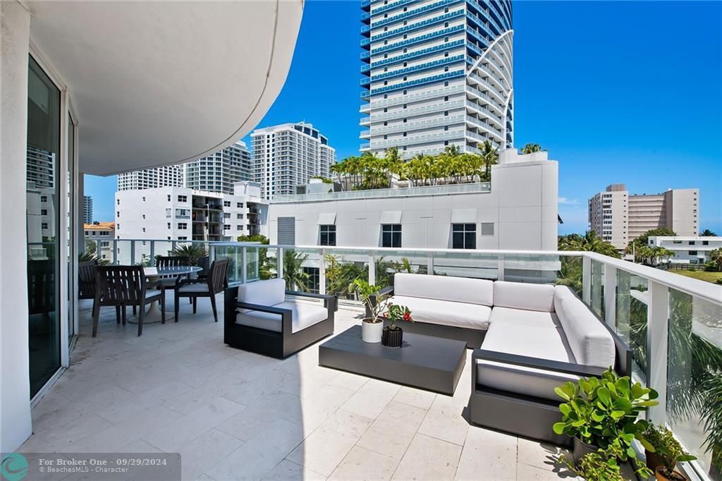 Recently Sold: $1,745,000 (3 beds, 3 baths, 0 Square Feet)