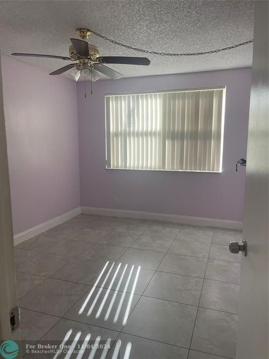 Active With Contract: $2,500 (3 beds, 2 baths, 1166 Square Feet)