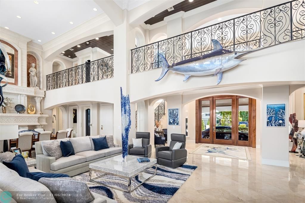 Active With Contract: $9,995,000 (9 beds, 11 baths, 10760 Square Feet)