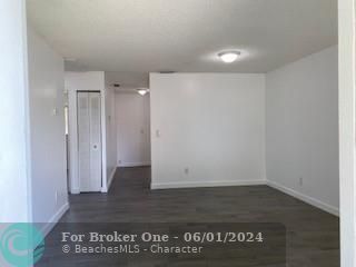 For Sale: $2,175 (2 beds, 1 baths, 3554 Square Feet)