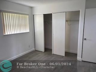 For Sale: $2,175 (2 beds, 1 baths, 3554 Square Feet)