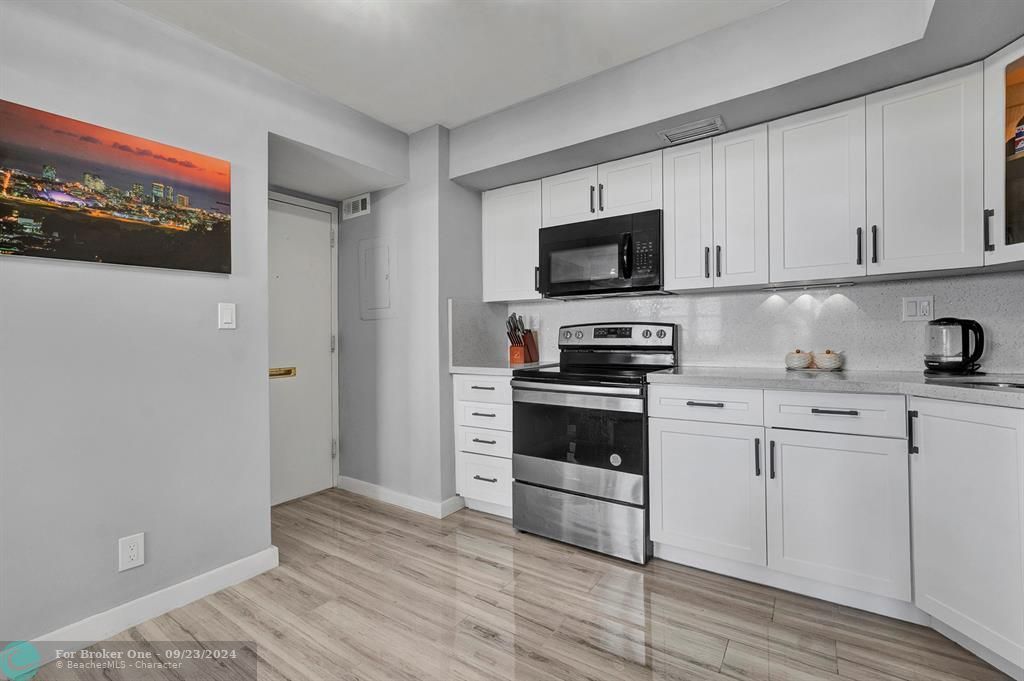 Recently Sold: $350,000 (2 beds, 2 baths, 1188 Square Feet)