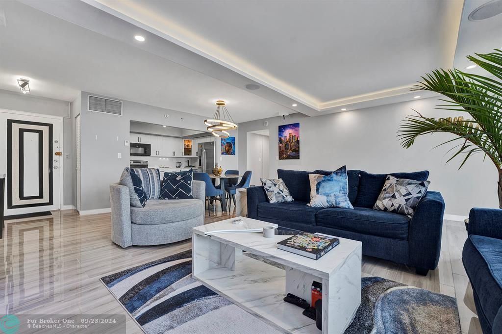 Recently Sold: $350,000 (2 beds, 2 baths, 1188 Square Feet)