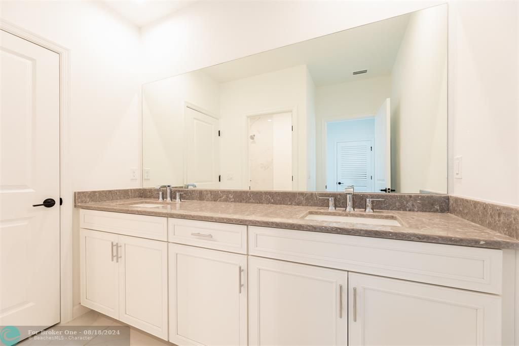 Active With Contract: $725,000 (4 beds, 2 baths, 3272 Square Feet)