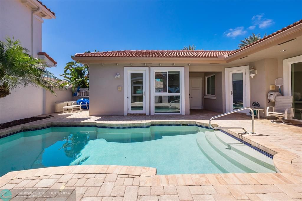 Recently Sold: $1,059,704 (4 beds, 3 baths, 2689 Square Feet)