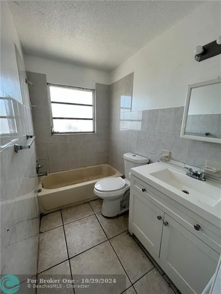 Active With Contract: $1,250 (0 beds, 1 baths, 5600 Square Feet)